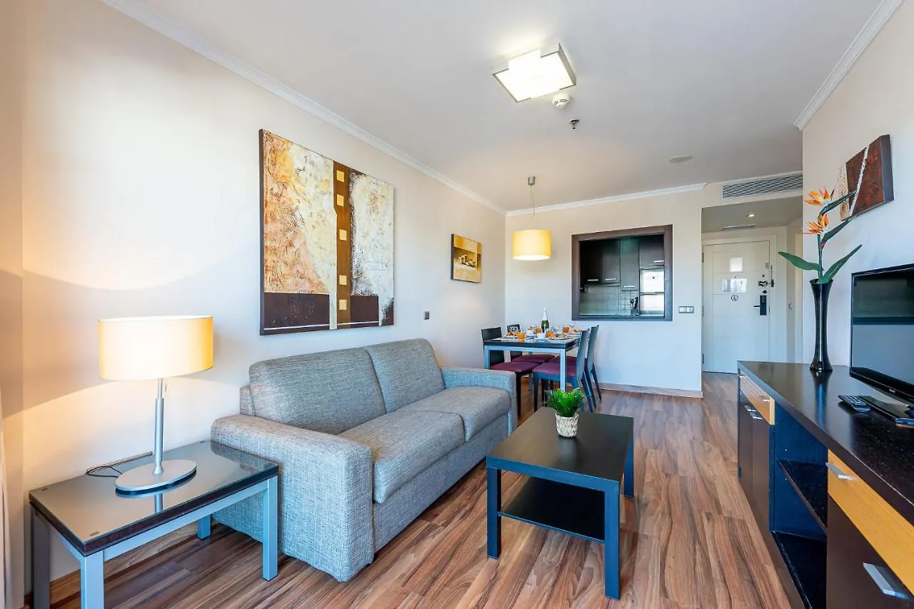 아파트 797 Holiday Rentals - Arcosur1- Moderno Apartamento Con Terraza Y Vistas 베날마데나코스타 스페인